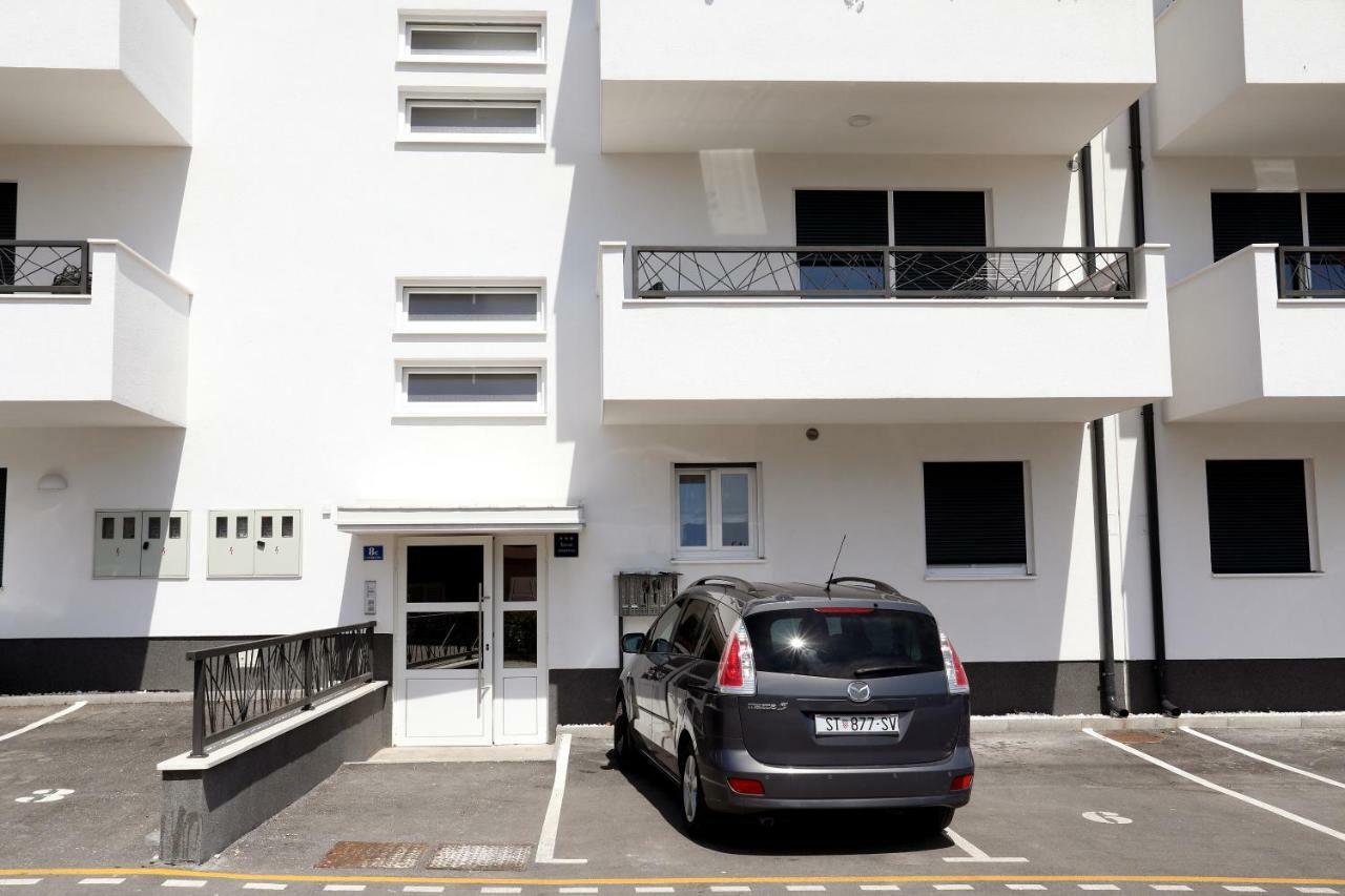 Apartment Little Marijeta トロギール エクステリア 写真