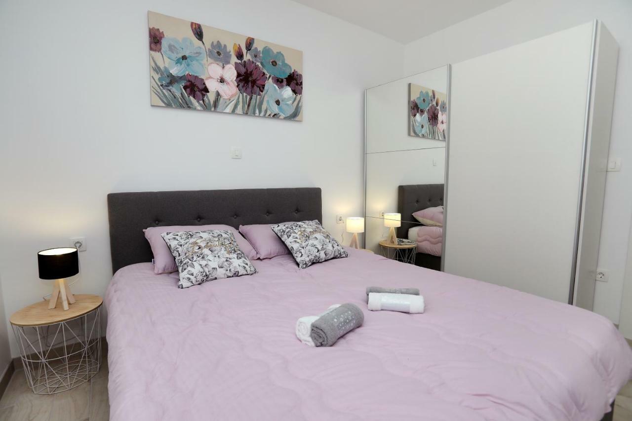 Apartment Little Marijeta トロギール エクステリア 写真